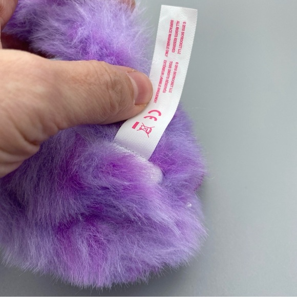 Pomsies Purple Kitty Cat Wearable Interactive Pet Light-Up Eyes & Sound - Picture 8 of 8